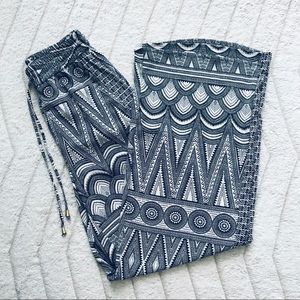 H&M Palazzo Wide-Leg Flowy Pants (Size 4)